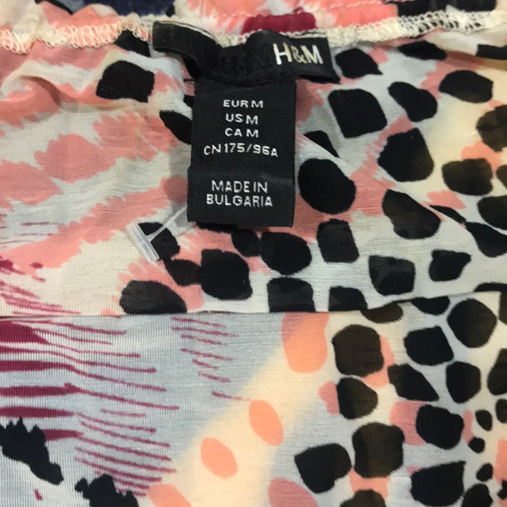 H&M blouse size medium